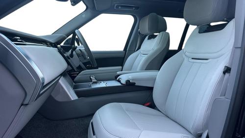 Land Rover Range Rover Photo autoimg-50ecbe32b9c226a4ef4bdce2792b15e8cacfcc0a.jpg