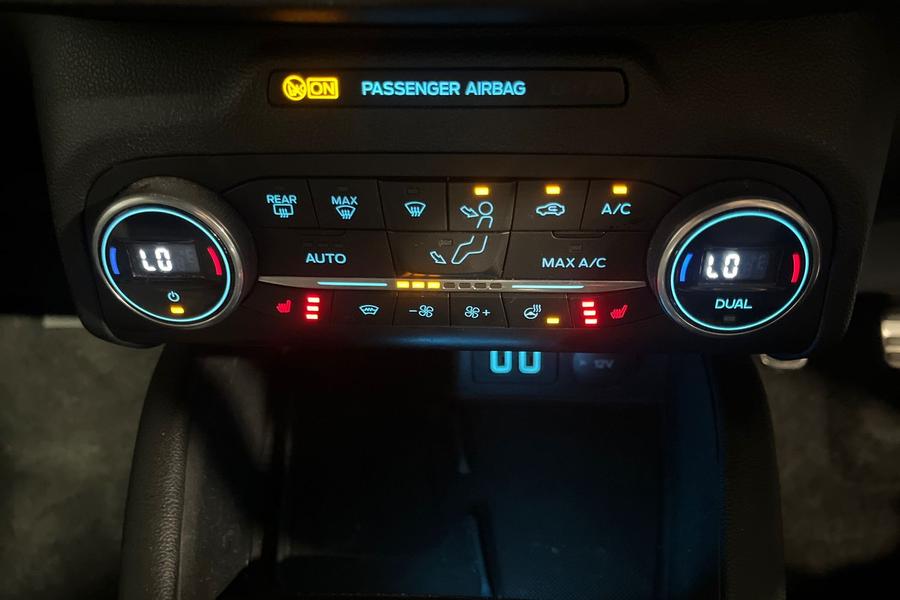 Ford KUGA Photo autoimg-50ef48a45e85078c9e648549b0413c1df501d2ee.jpg