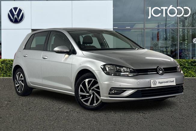 VOLKSWAGEN Golf Photo 1