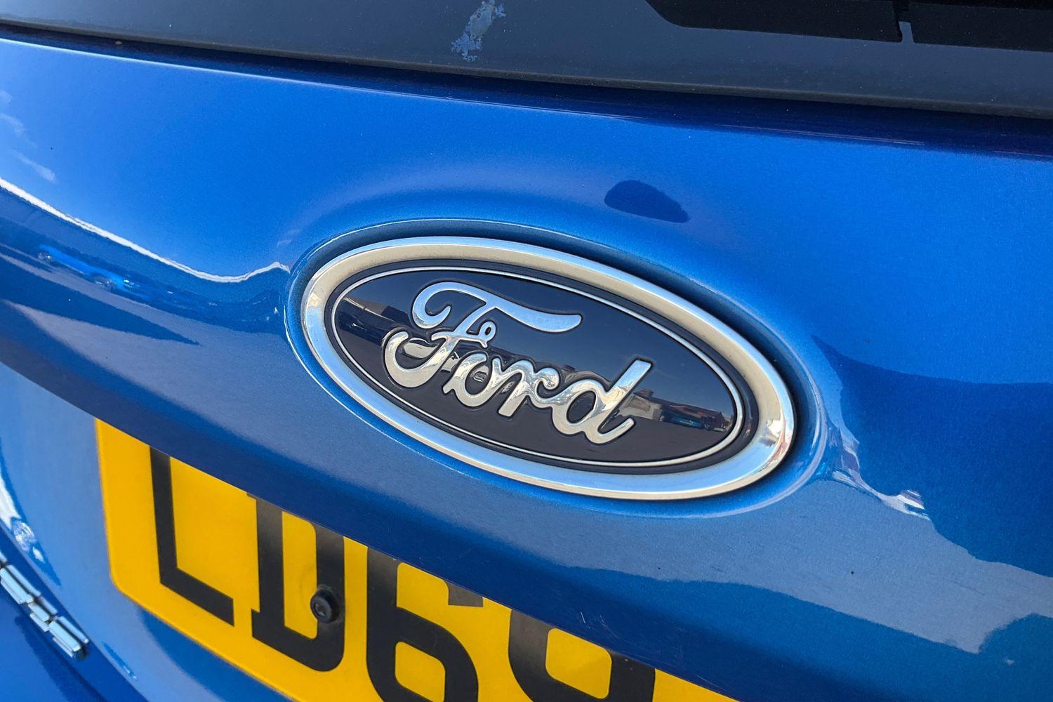 Ford FIESTA Photo 39