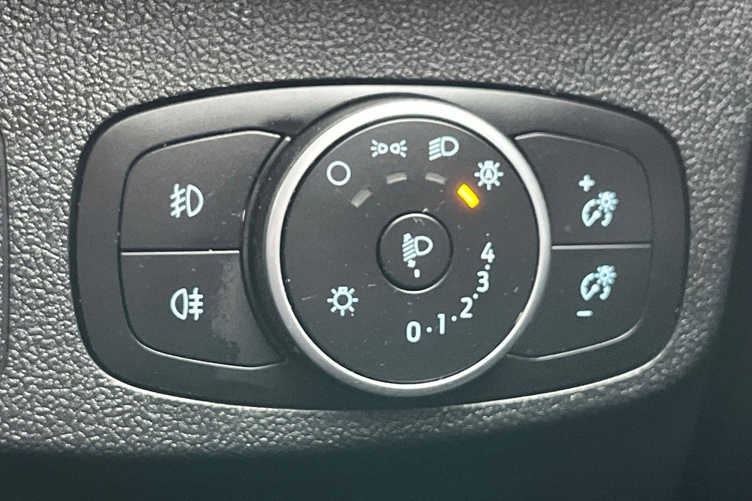 Ford FOCUS Photo 33