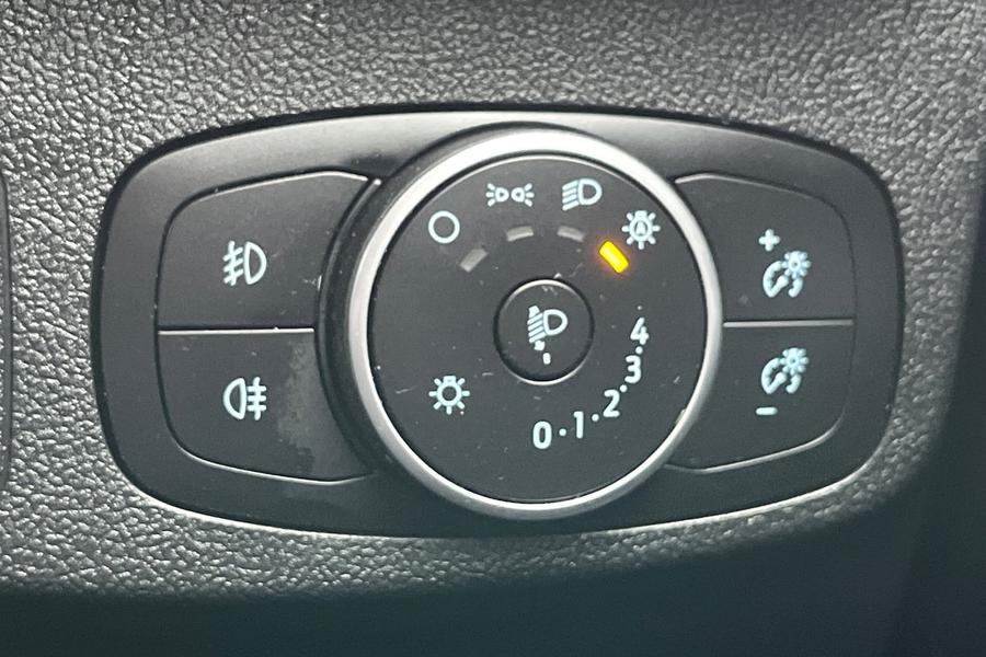 Ford FOCUS Photo autoimg-50ff9907c55c4751d992a85649916682ff892501.jpg