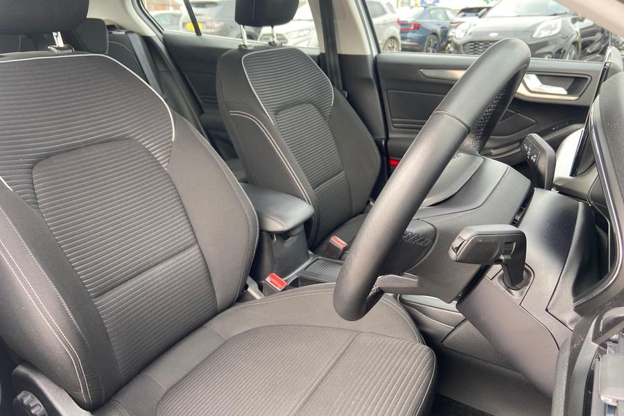 Ford FOCUS Photo autoimg-5105bbefce1e13dc53eaea68babdc4fda6a3389b.jpg