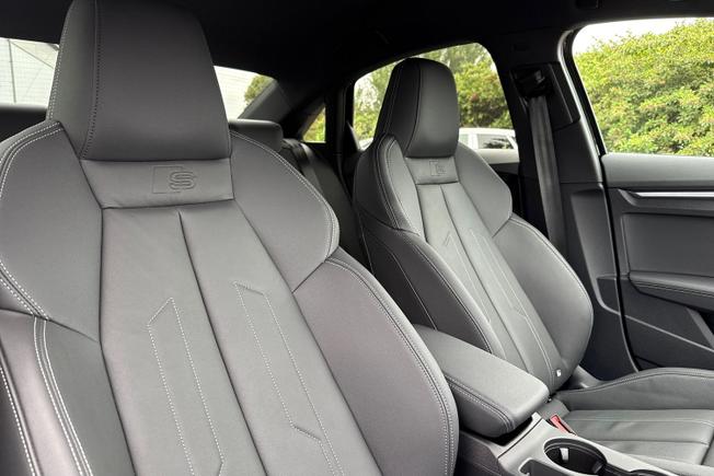 AUDI A3 Photo 32