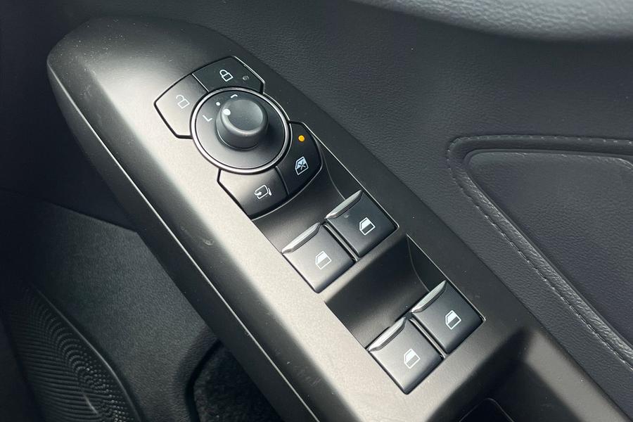 Ford Focus Photo autoimg-51172f6689434a99baf2211546bd7c25c63c3bd5.jpg