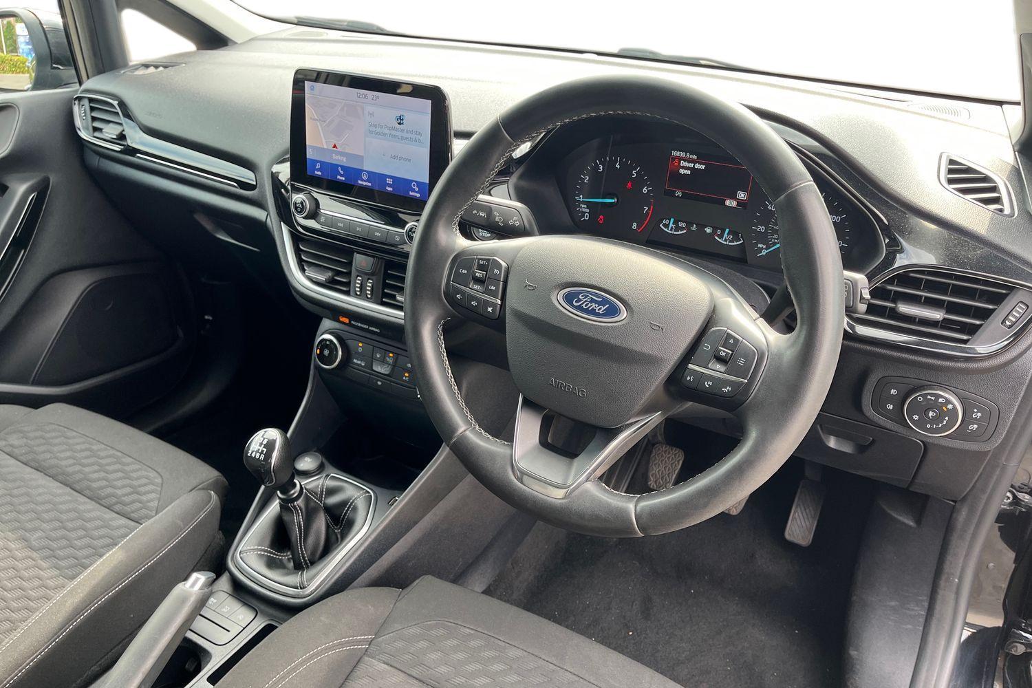 Ford FIESTA Photo 8