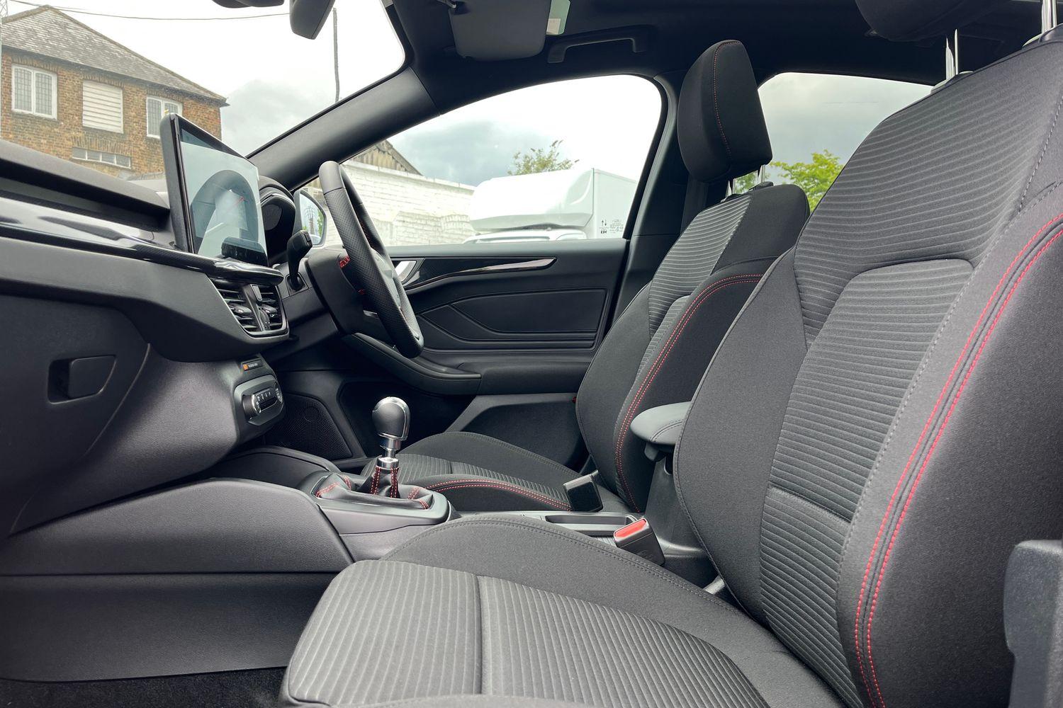 Ford FOCUS Photo 18