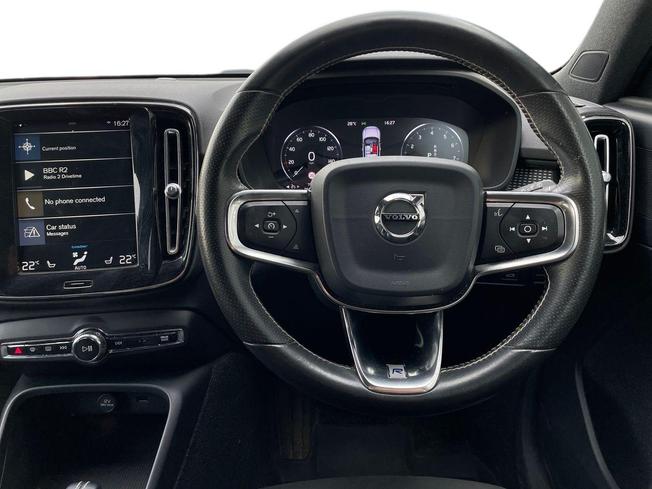 VOLVO XC40 Photo 11
