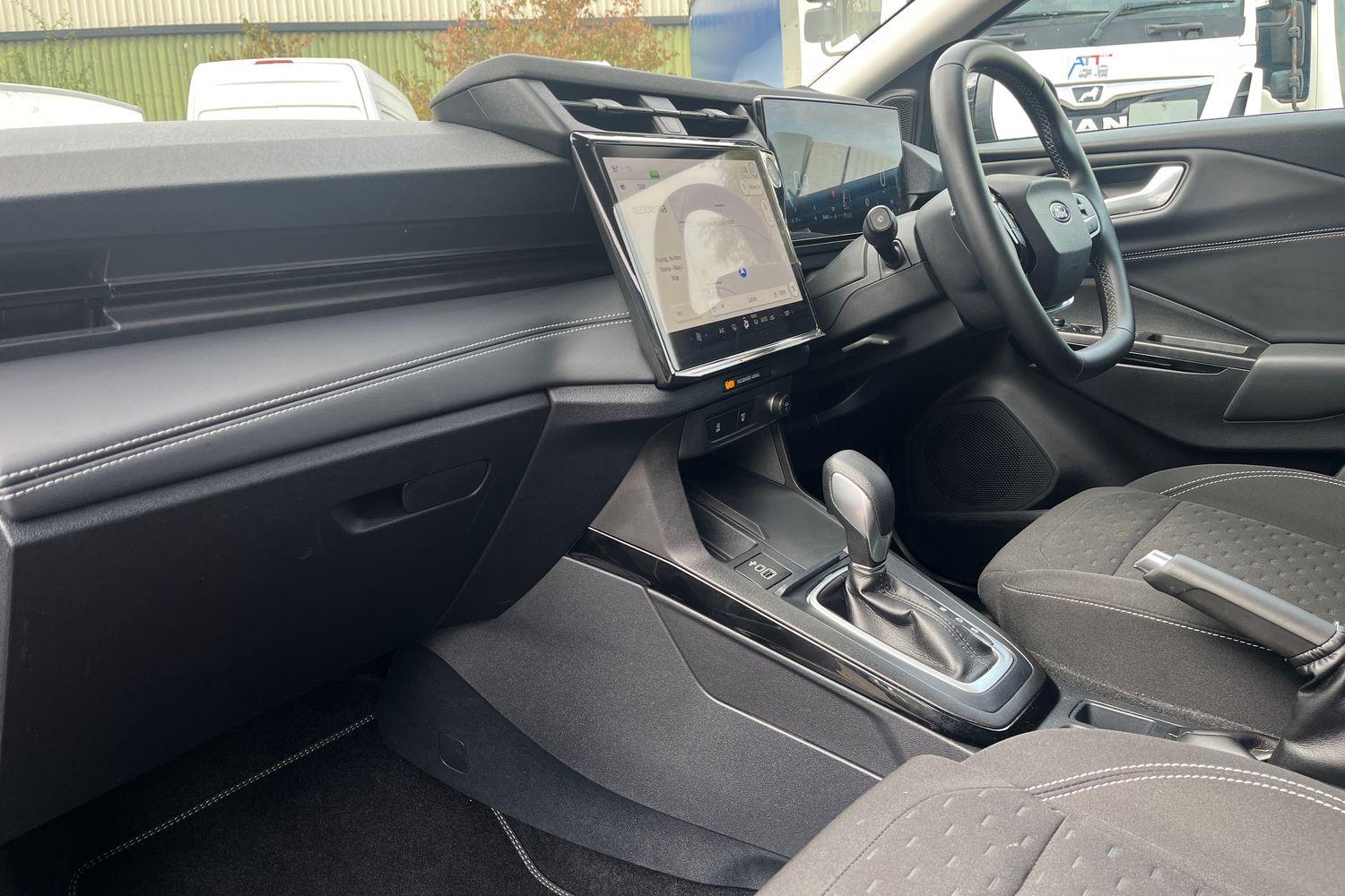 Ford PUMA Photo 17
