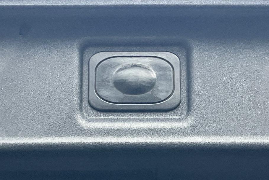 Used Ford MUSTANG MACH-E 25