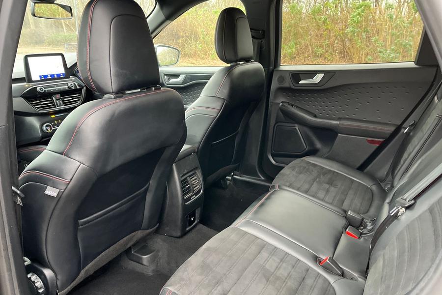 Ford KUGA Photo autoimg-512721333dd0433f549631ca304d008c3247aaa0.jpg