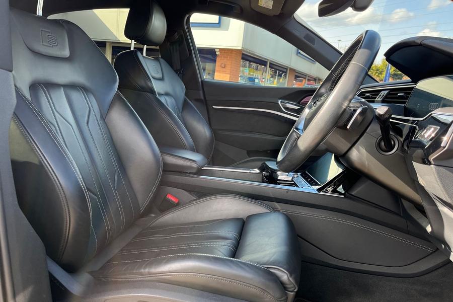 Audi e-tron Photo autoimg-5127841abd3b795b9c21fd3665e35273d00f9646.jpg