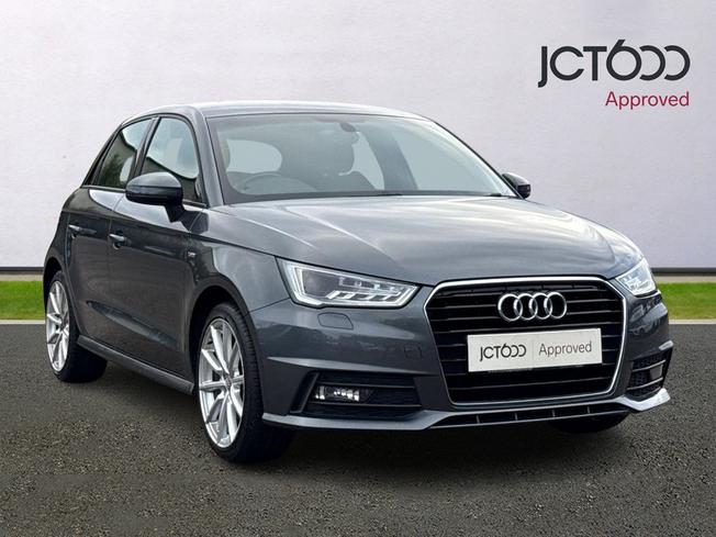 AUDI A1 Photo 1