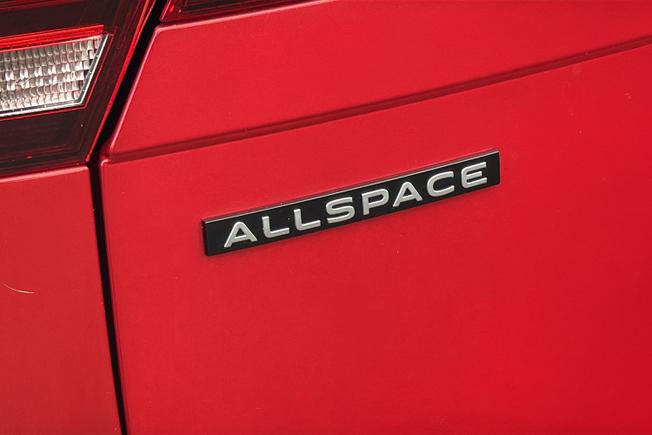 VOLKSWAGEN Tiguan Allspace Photo 48