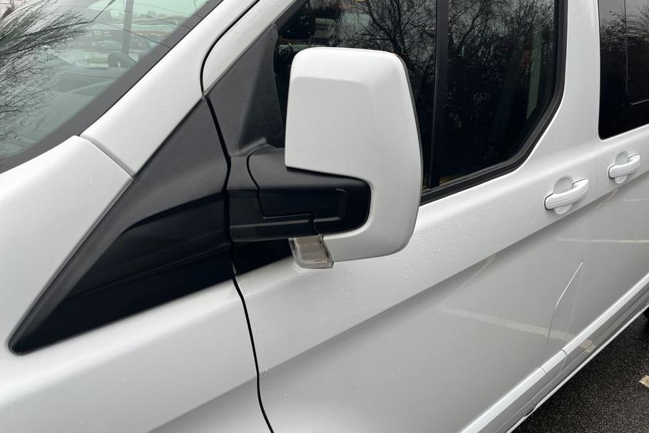 Used Ford TRANSIT CUSTOM LA72HMZ 18