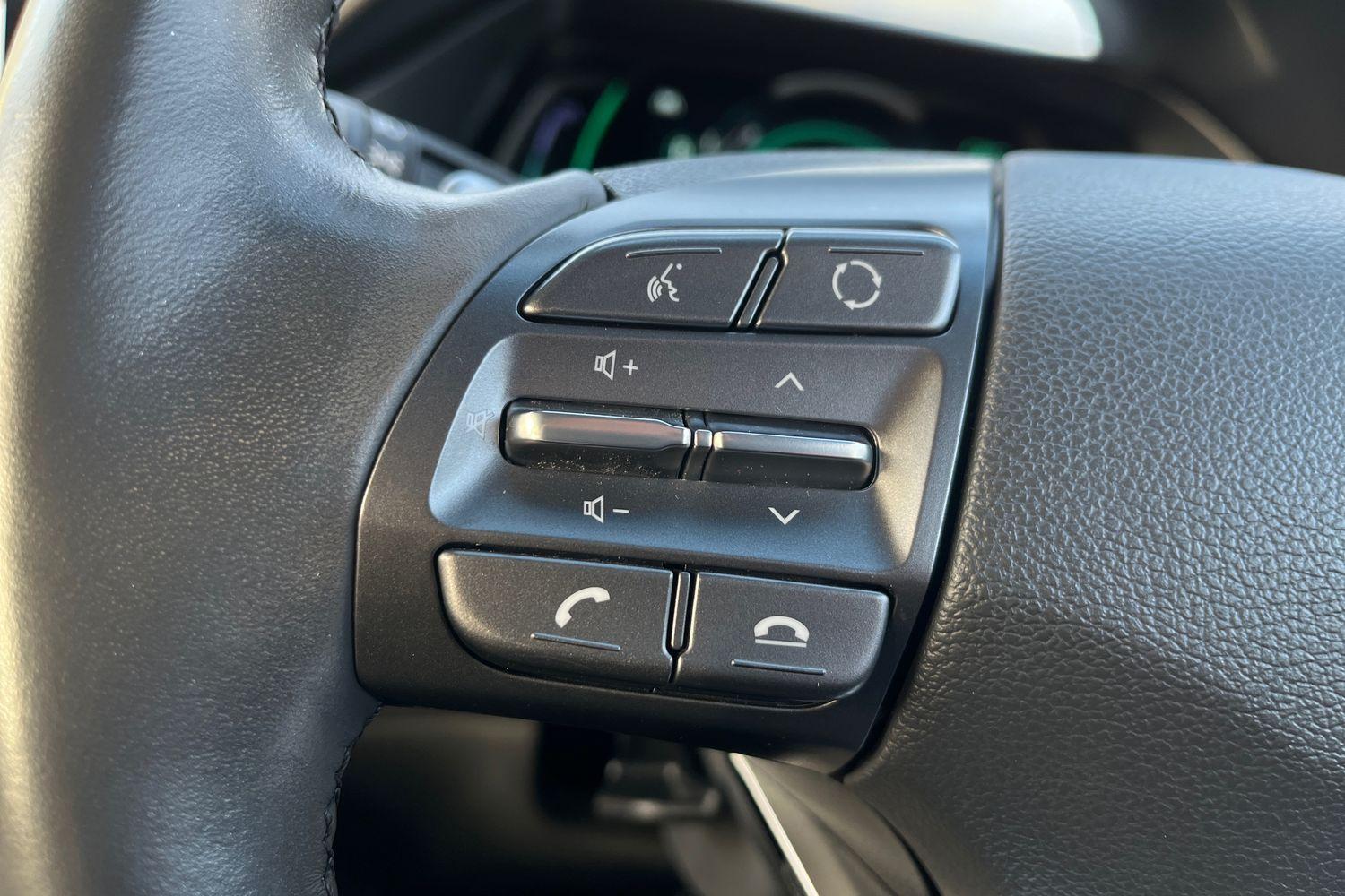 Hyundai IONIQ Photo 34