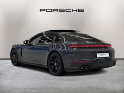 PORSCHE Panamera Photo 5