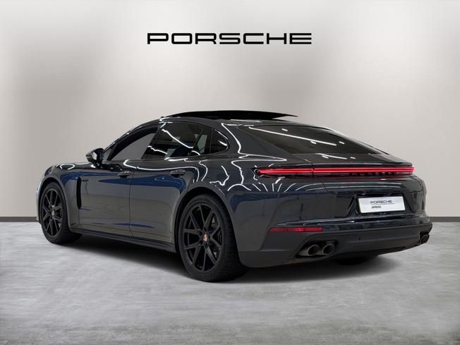 PORSCHE Panamera Photo 5