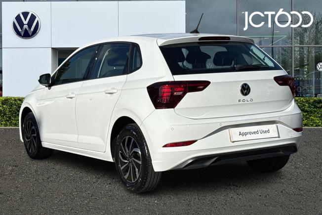 VOLKSWAGEN Polo Photo 3