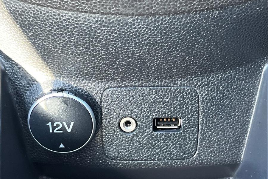 Ford Fiesta Photo autoimg-514555eee3c1e0ace3d542957429964efc466d1a.jpg