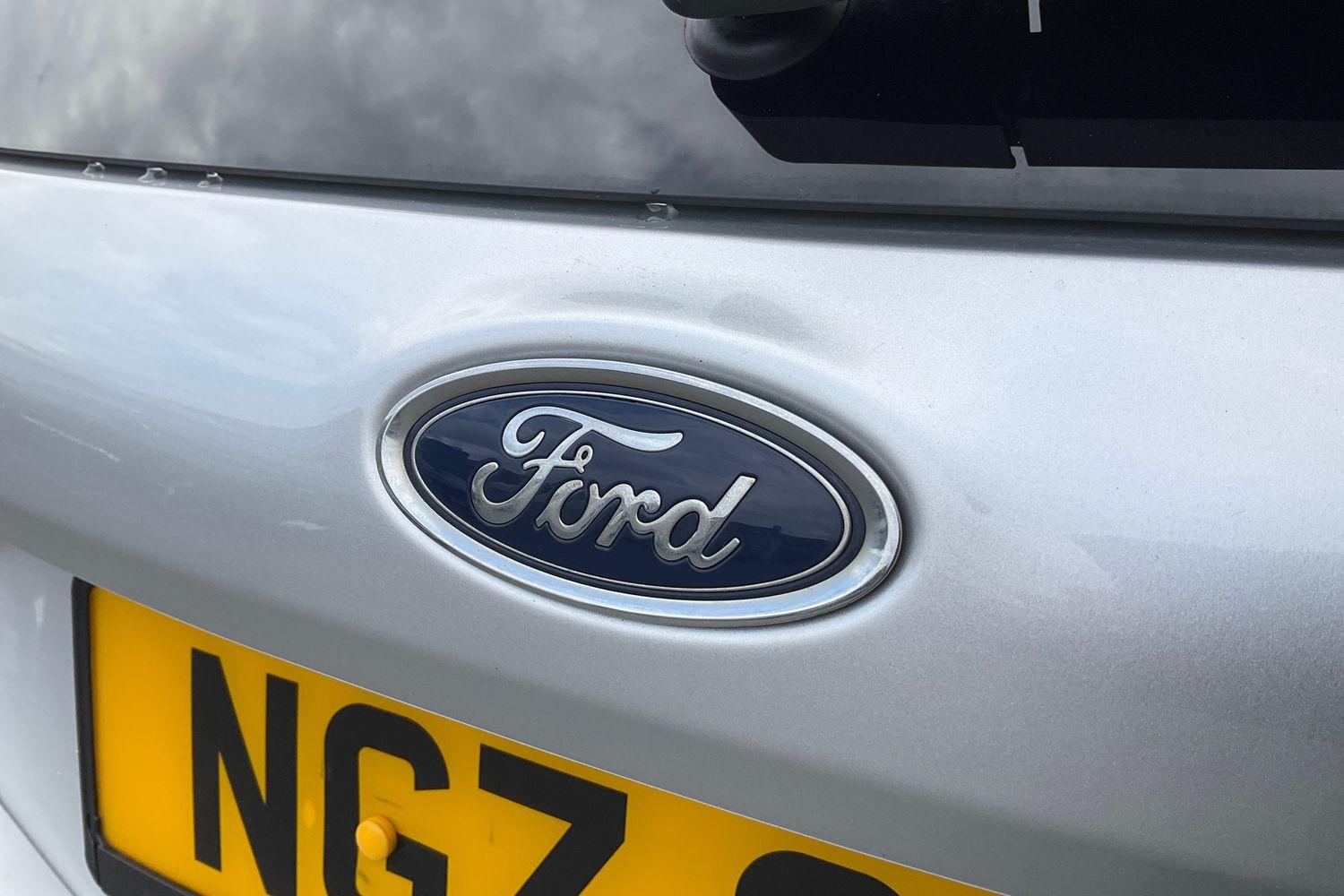 Ford Fiesta Photo 39