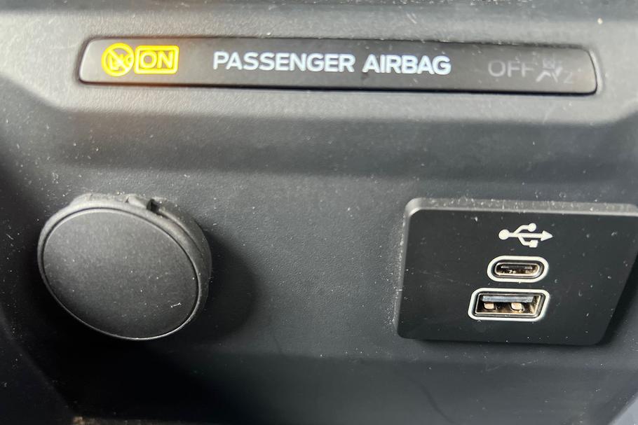Used FORD TRANSIT COURIER KE24GXZ 32