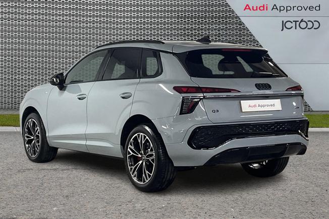 AUDI Q3 Photo 3