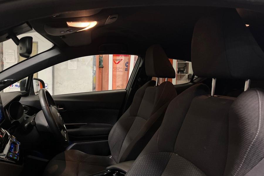 Toyota C-HR Photo autoimg-515a18dc561e68647fa806aadb1bc9df9ab6f48b.jpg