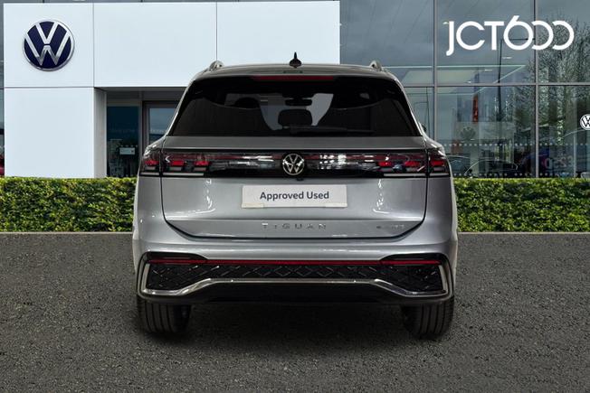 VOLKSWAGEN Tiguan Photo 7
