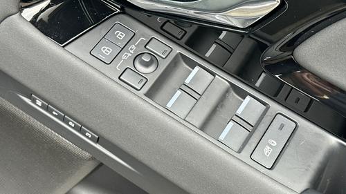 Land Rover Range Rover Evoque Photo autoimg-5160335d146e8bbf8956ee9e8ddbd9e4a05267f1.jpg