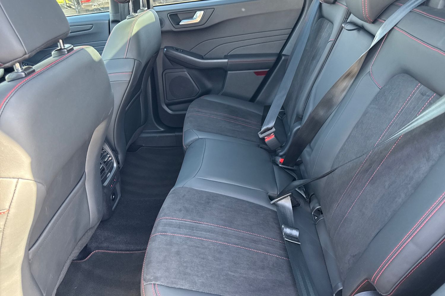 Ford KUGA Photo 19