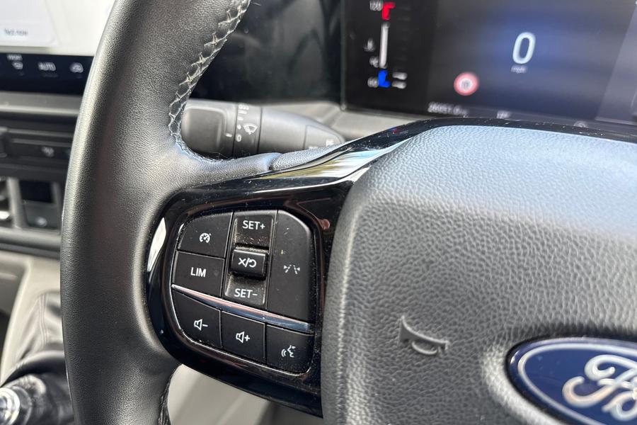 Ford TRANSIT CUSTOM Photo autoimg-516425b4b67a606eac62b87426e754aac67a96bd.jpg