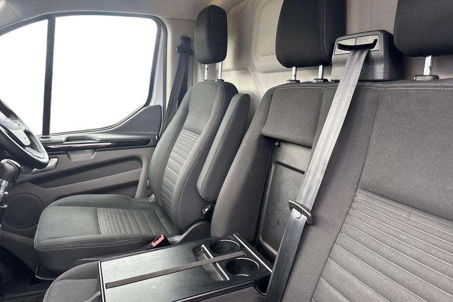 Used FORD TRANSIT CUSTOM BD23KVO 11