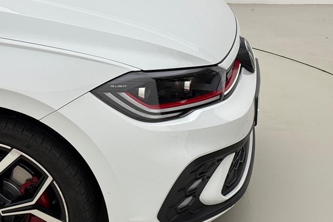 VOLKSWAGEN Polo Photo 19