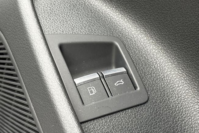 AUDI Q8 Photo 27