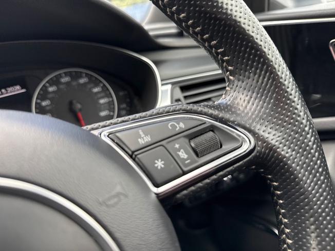AUDI A6 Avant Photo 17