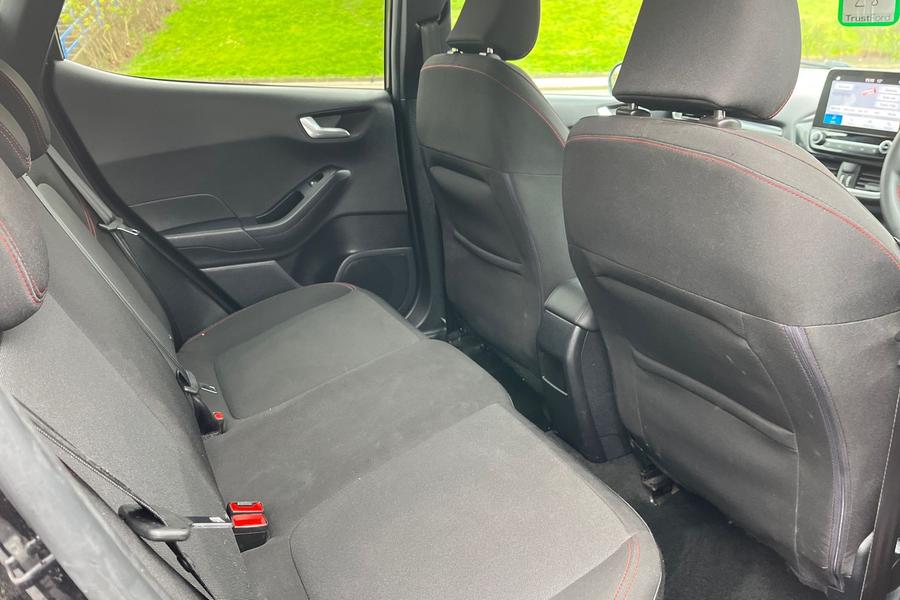 Ford FIESTA Photo autoimg-516ae3225ca3cb61026746c7e9d2931d5c4ca3ff.jpg