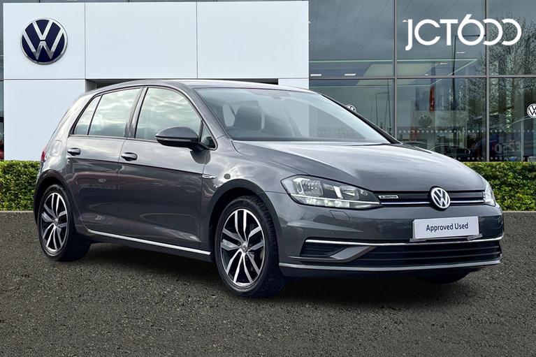 Used 2019 VOLKSWAGEN Golf 1.5 TSI EVO SE Nav Hatchback 5dr Petrol Manual Euro 6 (s/s) (130 ps) Grey at JCT600