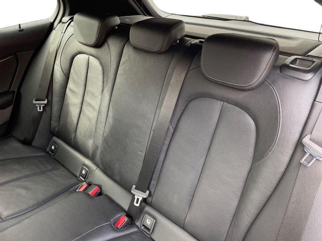BMW 1 Series Photo 9
