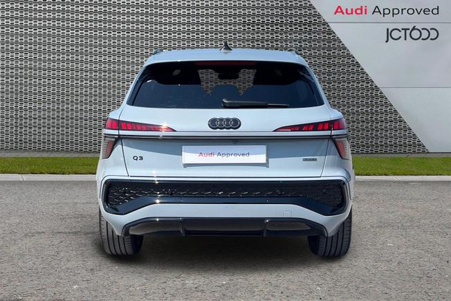 AUDI Q3 Photo 7