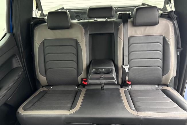 VOLKSWAGEN Amarok Photo 30