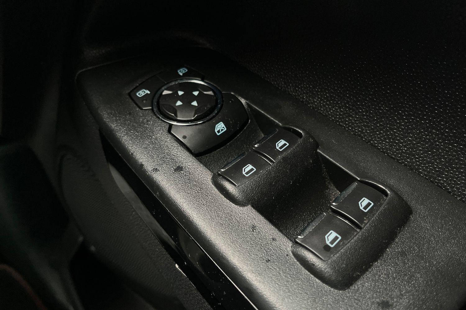 Ford ECOSPORT Photo 15