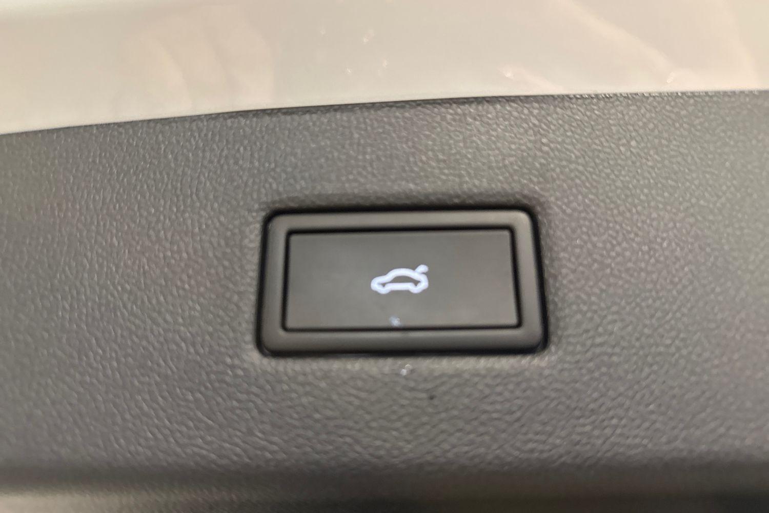 Ford Explorer Photo 23