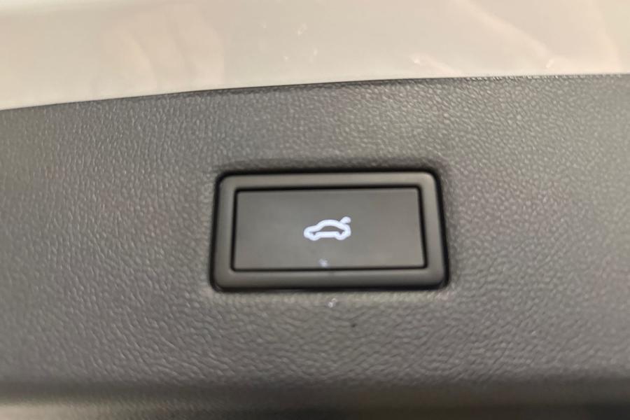 Ford Explorer Photo autoimg-5178e60f056e0cfa397eb0aff47474cf9bd2a181.jpg