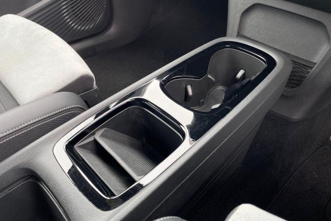 VOLKSWAGEN ID.3 Photo 25
