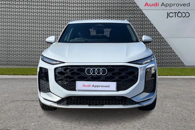 AUDI Q3 Photo 8