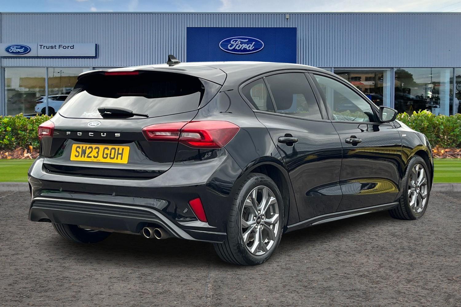 Ford Focus Photo 3