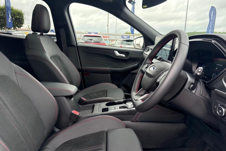 Ford Kuga Photo autoimg-5188712e5109cf179afdec42fb96c5c8eb84e084.jpg