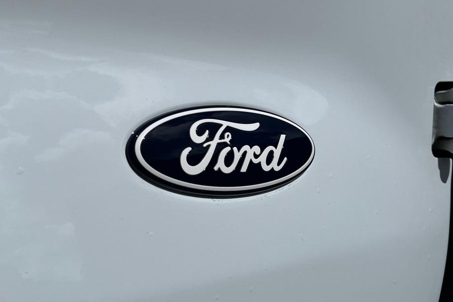 Used Ford TRANSIT COURIER LE24JNN 17