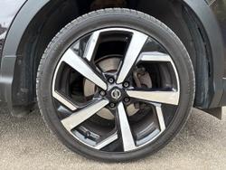 NISSAN Qashqai Photo 5